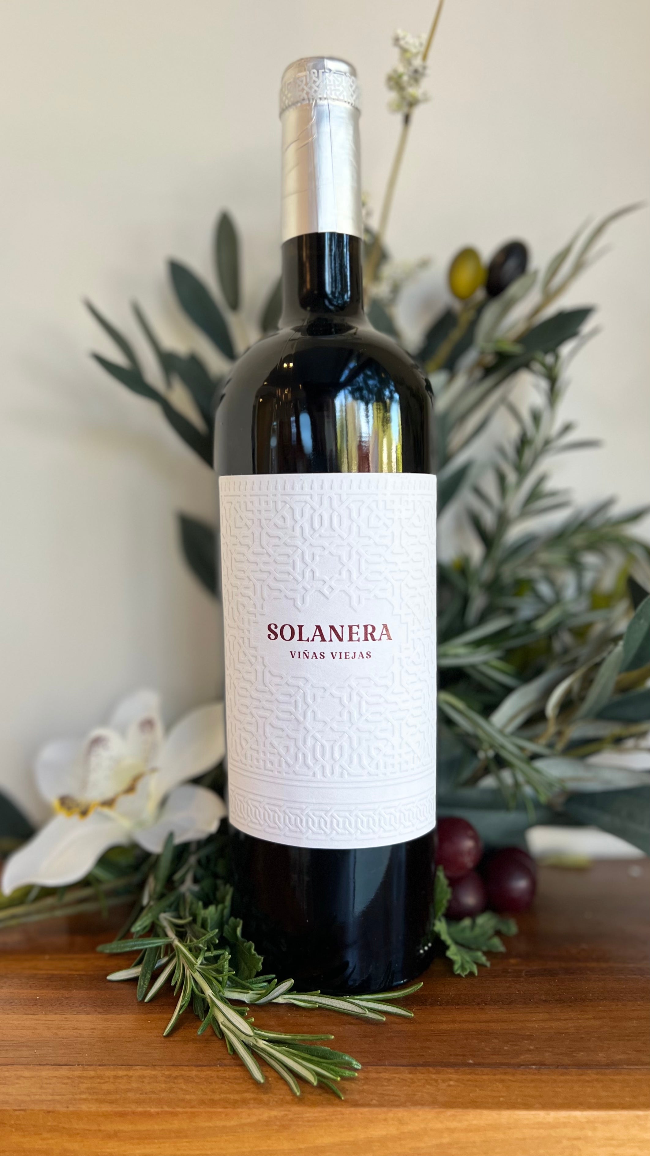 bottle of Solanera Viñas Viejas